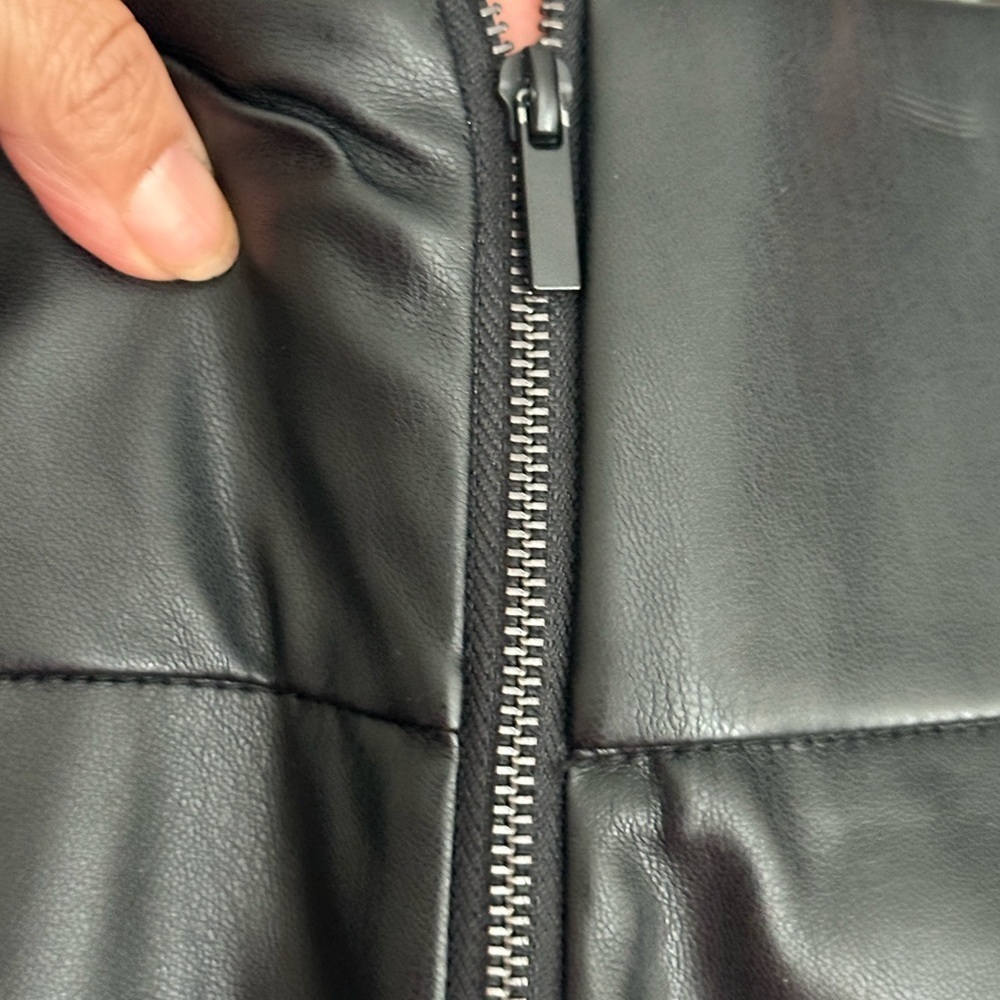 Zara faux leather pants side zipper closure high rise slim fit trendy SZ M NWOT - Picture 4 of 6
